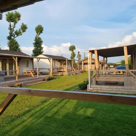 De Tulpenweide Кемпинг